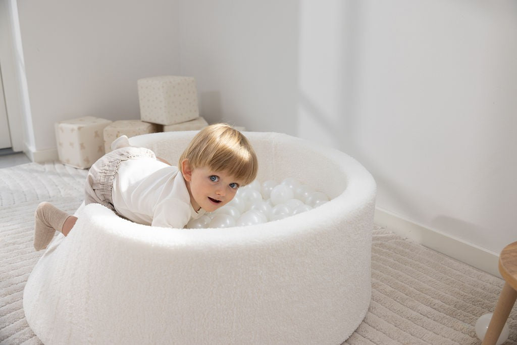 Round Ball Pit - Teddy Creme (90x30)