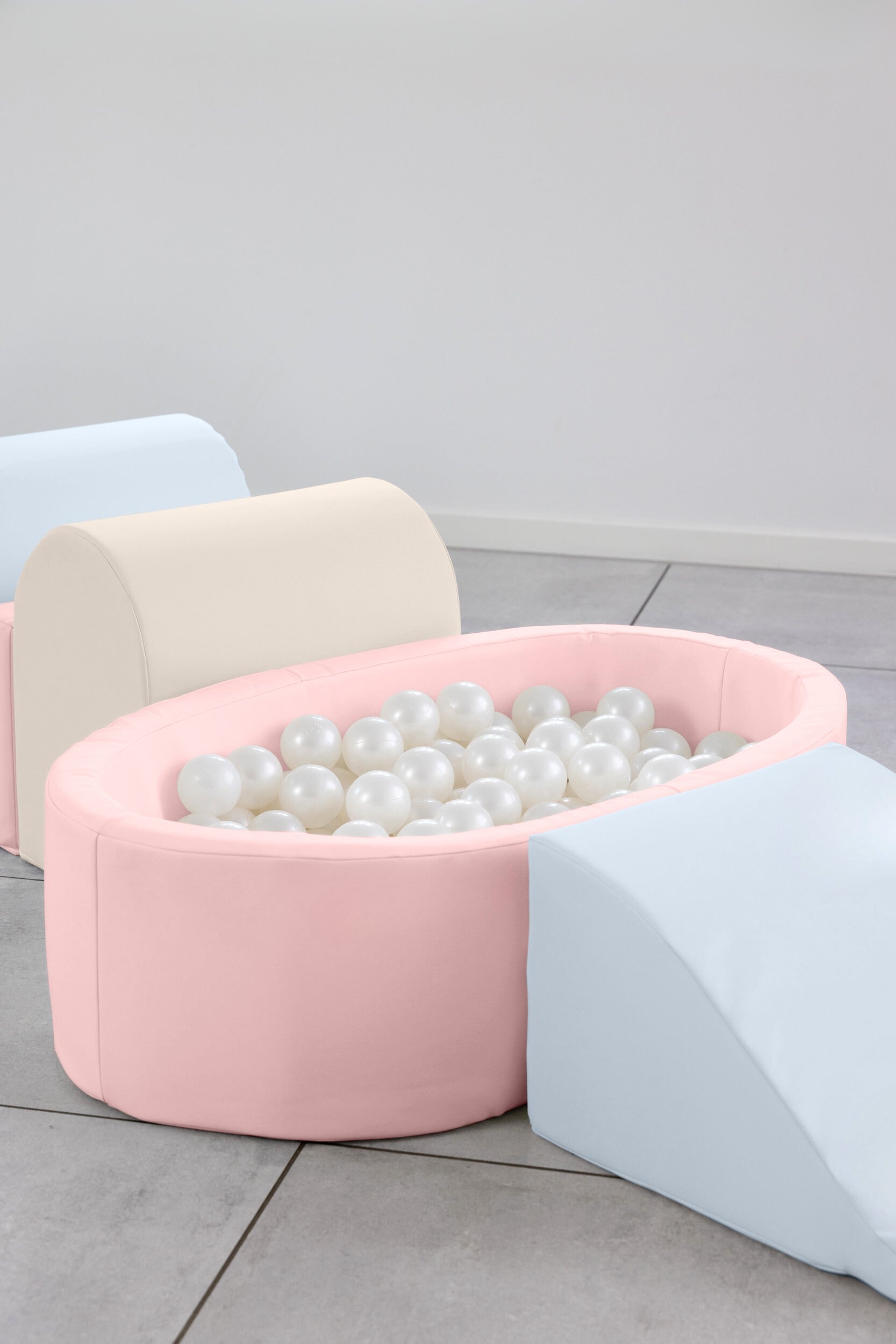 LUX Playset with Ball Pit - Pastel - 9-Piece