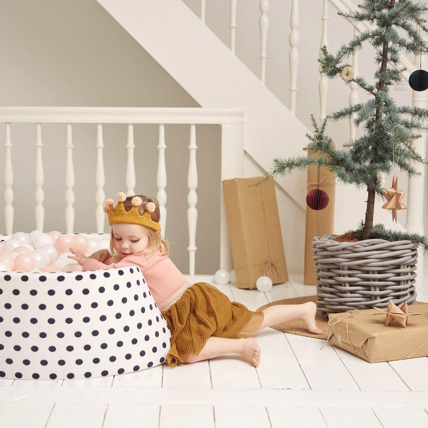 Ball Pit - Velvet Limited Dots (90x30)