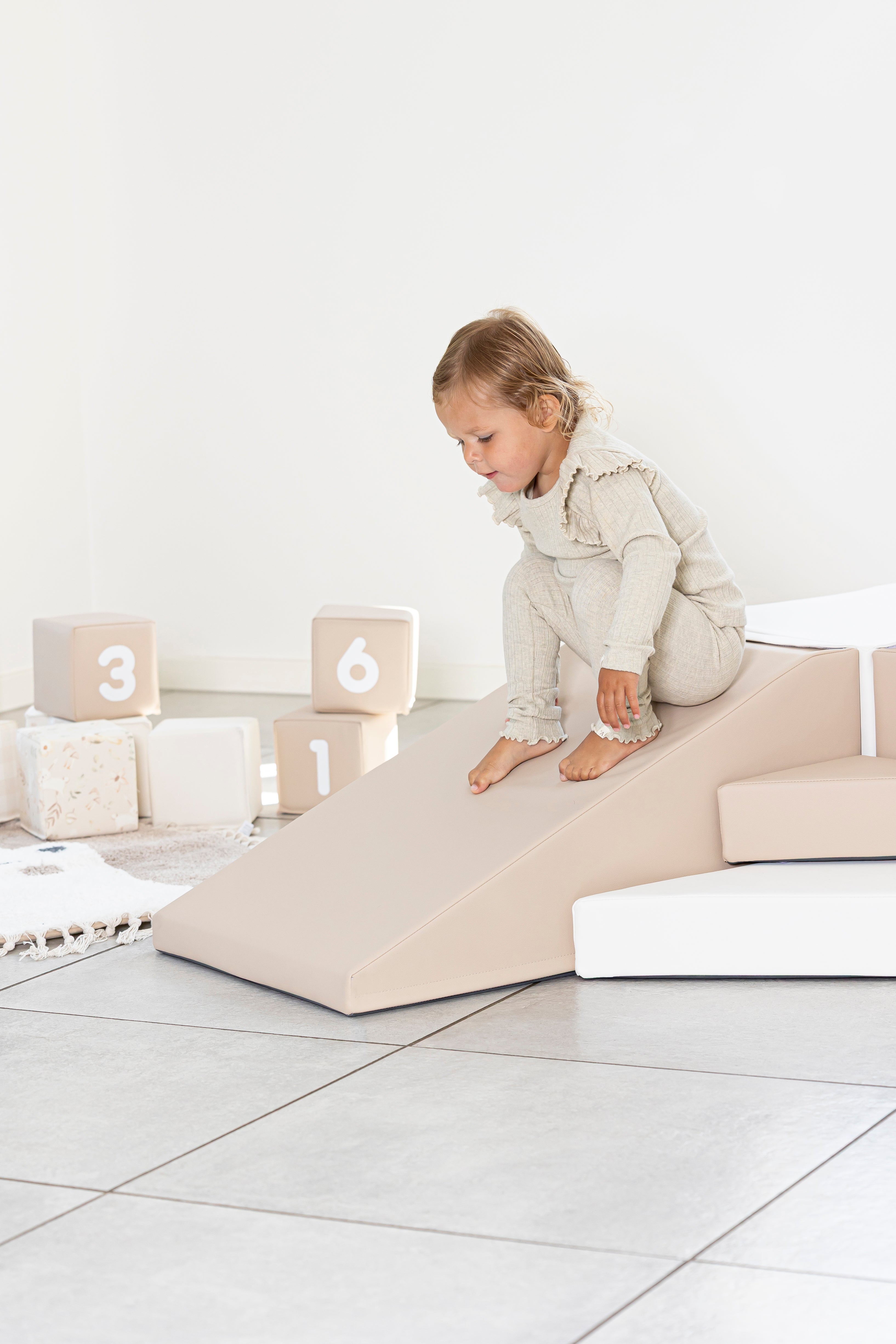 Corner Soft Play Set – Beige & White